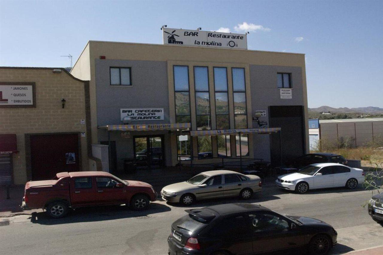 Hostal La Molina Alora Bagian luar foto