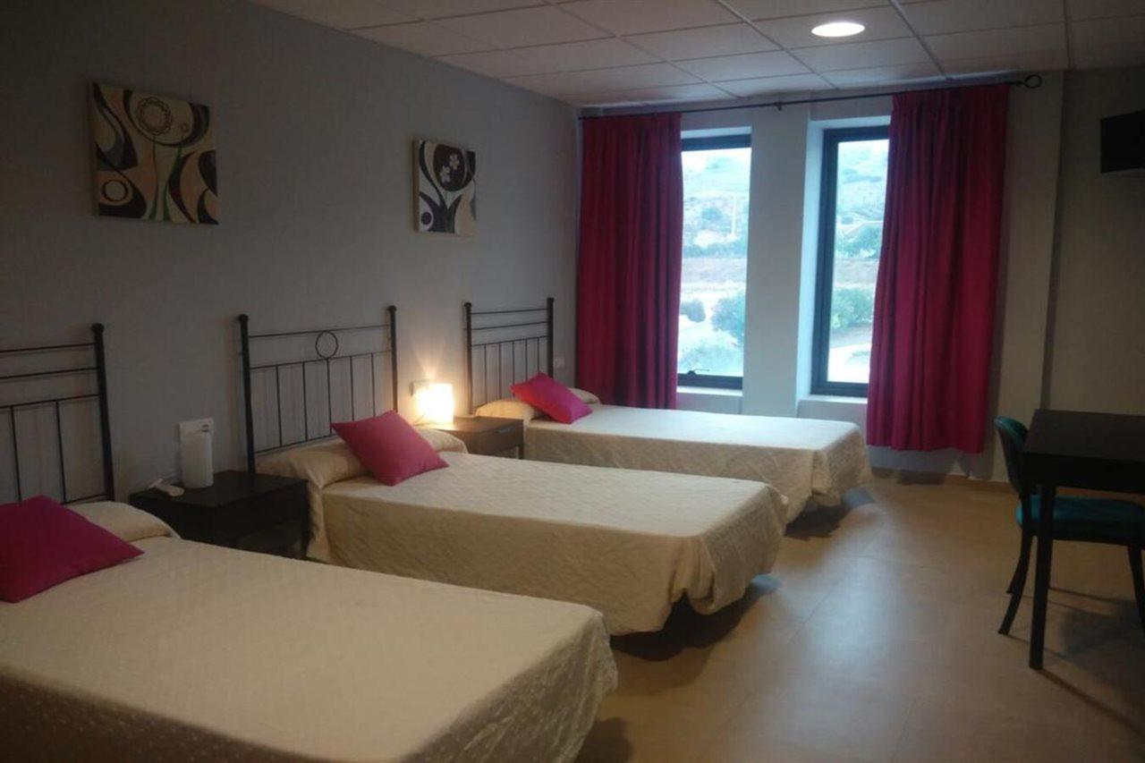 Hostal La Molina Alora Bagian luar foto