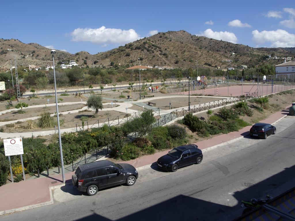 Hostal La Molina Alora Bagian luar foto