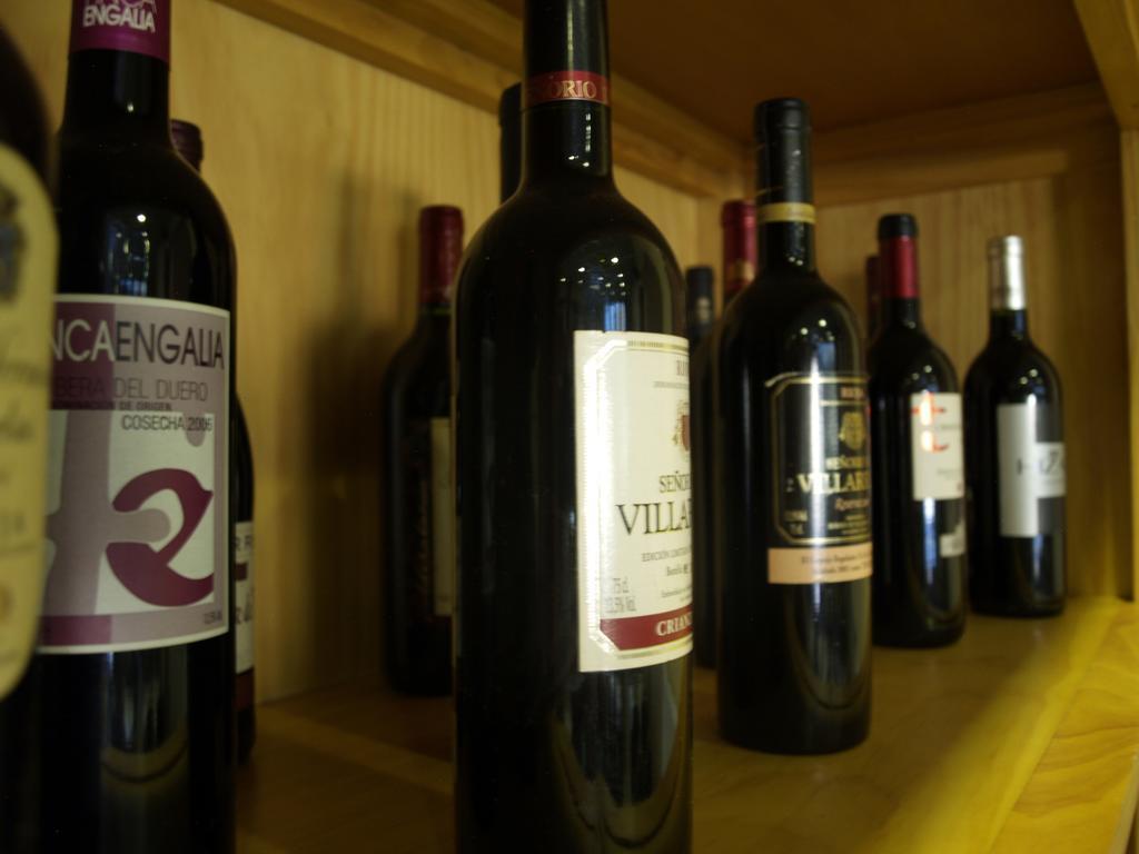 Hostal La Molina Alora Bagian luar foto