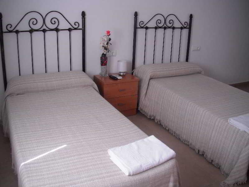 Hostal La Molina Alora Bagian luar foto
