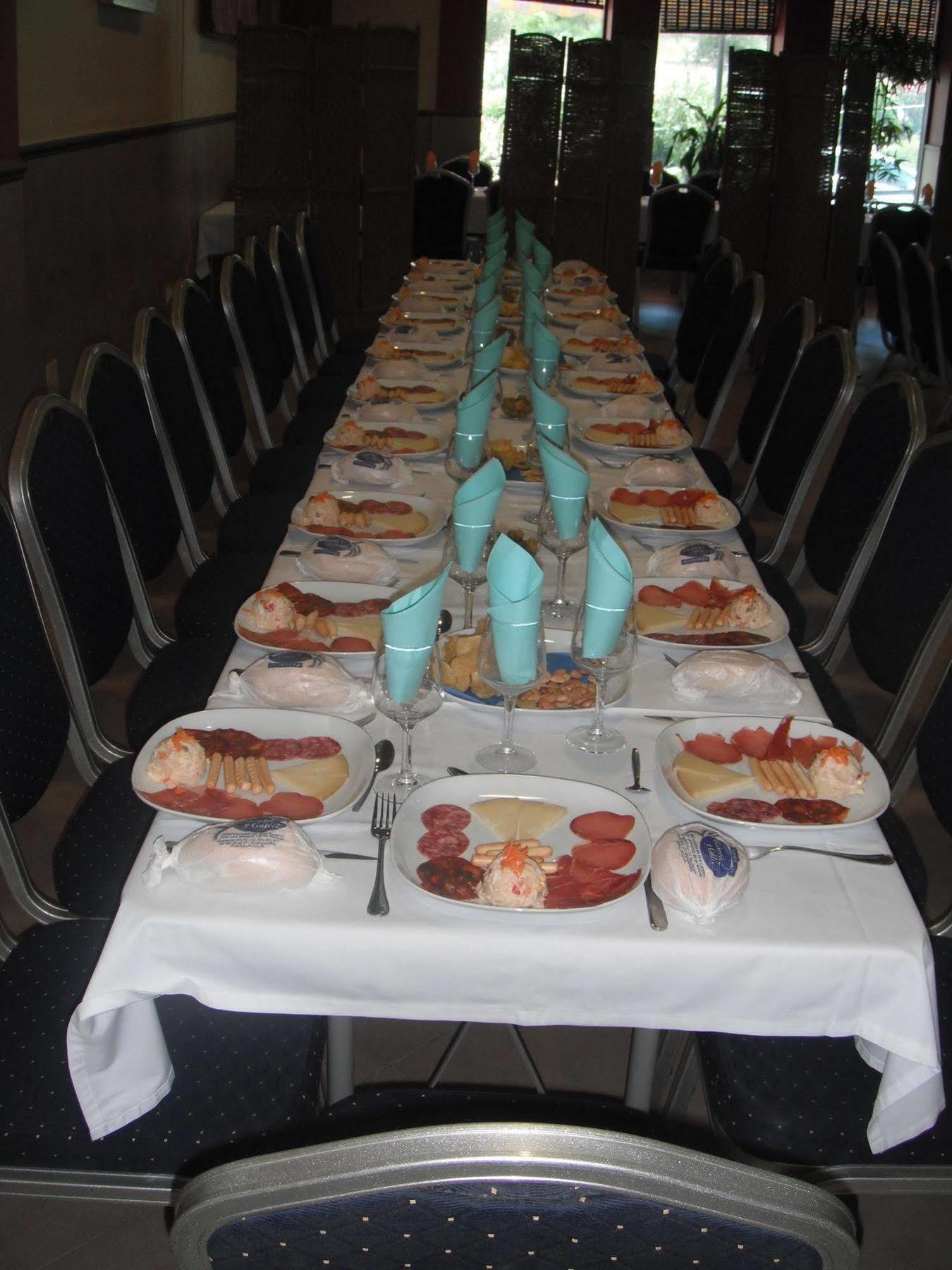 Hostal La Molina Alora Bagian luar foto