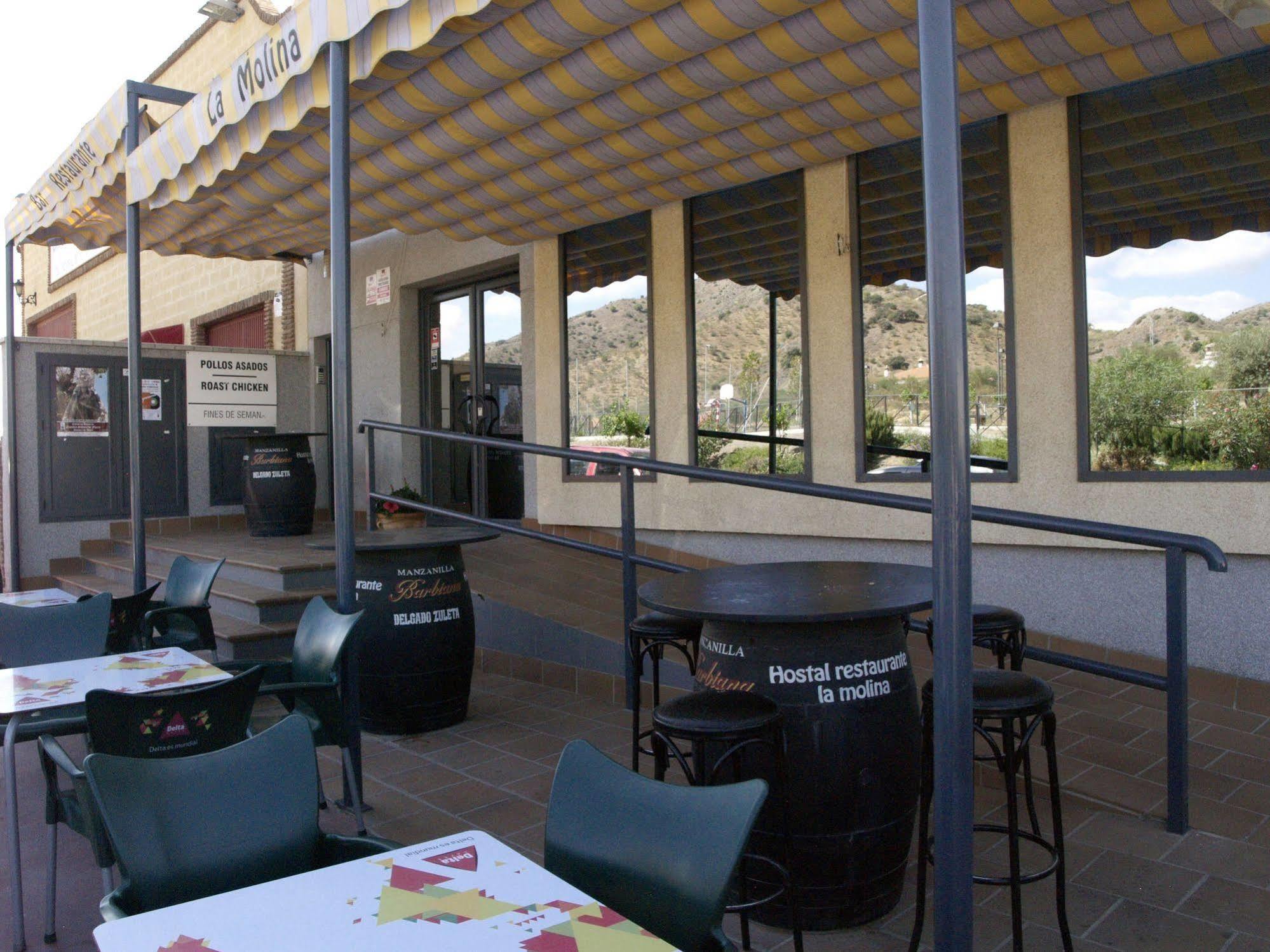 Hostal La Molina Alora Bagian luar foto